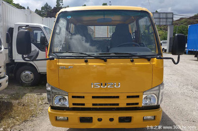 慶鈴五十鈴底盤(pán)掃路車(chē) 城市清潔的可靠選擇